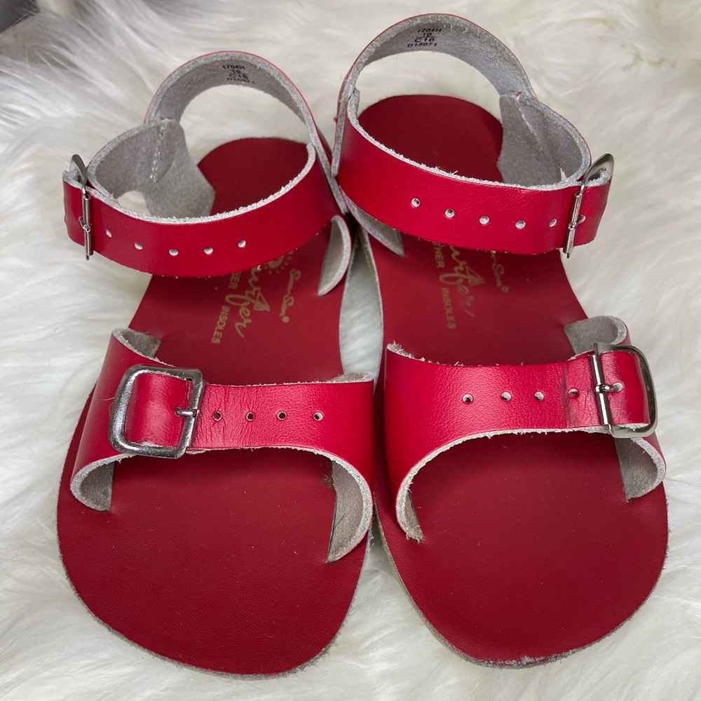 Saltwater Sandals EUC
